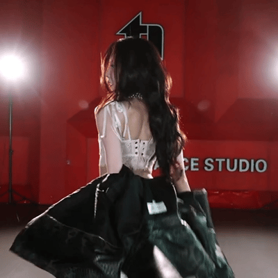 00719N9xgy1hzq4kff9v6g30b40b4e82.gif